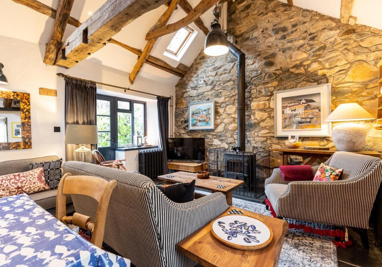 Bwthyn Capten - A Charming Cottage For Up To 6 Newport  Buitenkant foto